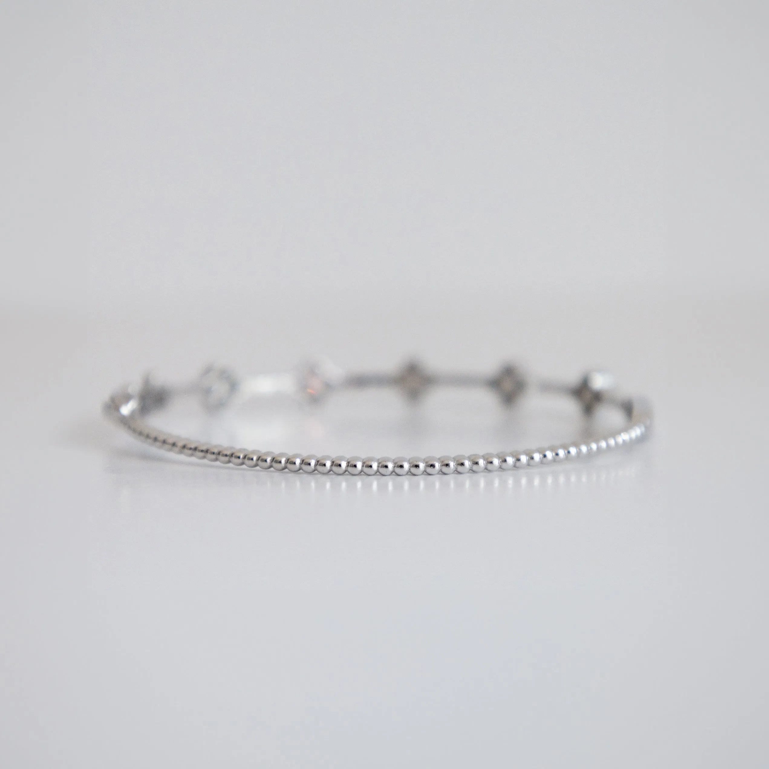 14K White Gold Clover Bangle with 1.75ct Lab-Grown Diamonds (E Color, VVS Clarity)