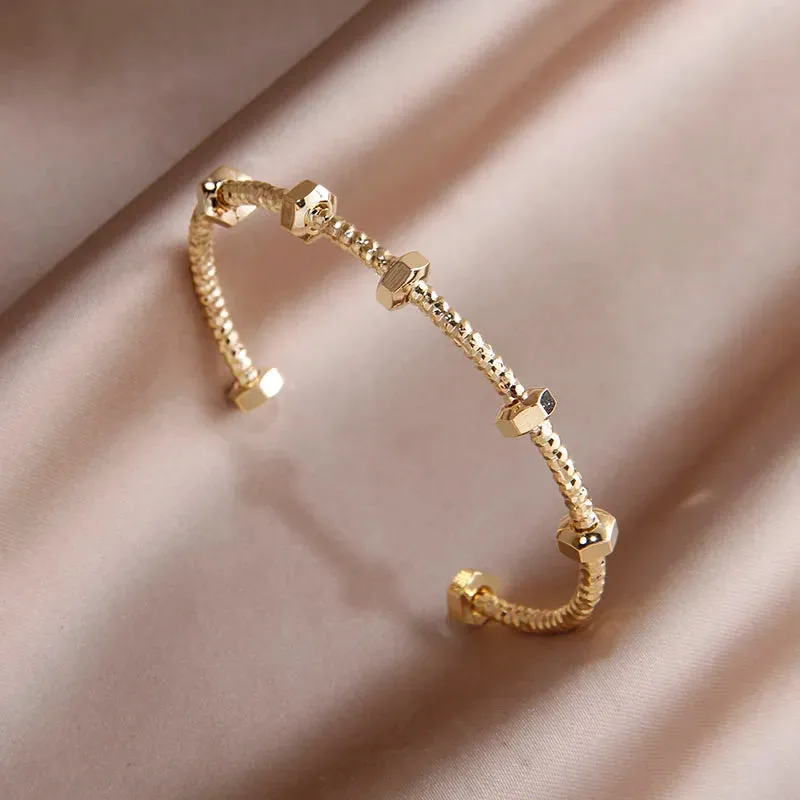 Classic Luxury Zirconia Cross Charm Bracelets For Women Elegant Bangle