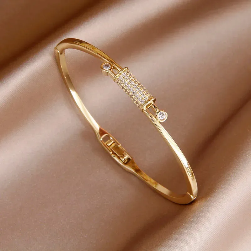 Classic Luxury Zirconia Cross Charm Bracelets For Women Elegant Bangle