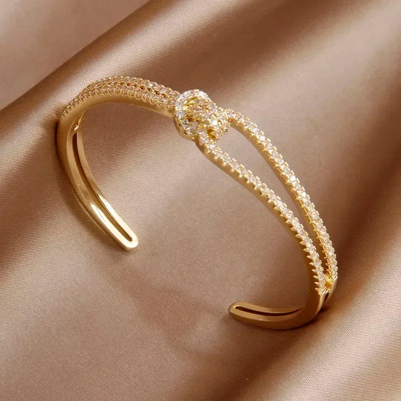 Classic Luxury Zirconia Cross Charm Bracelets For Women Elegant Bangle