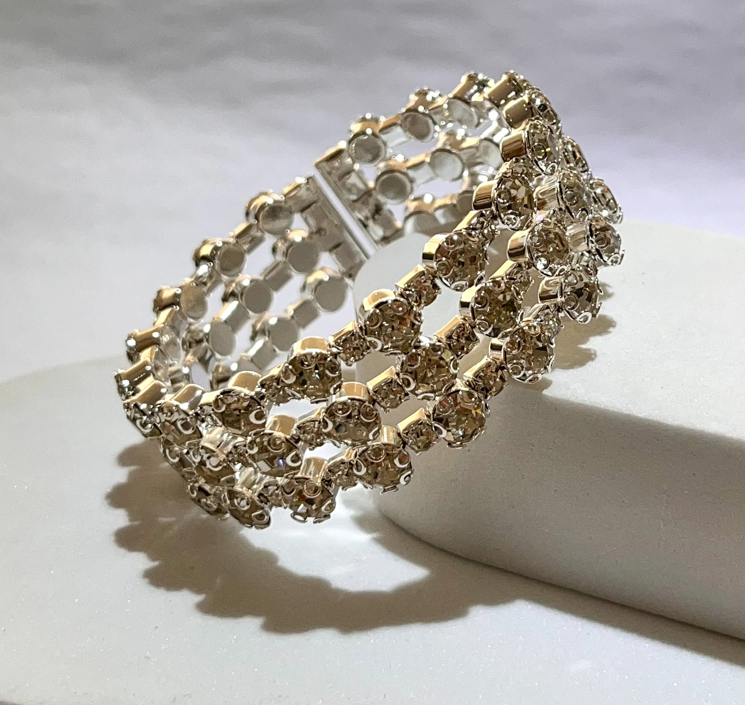 Delightful Glitter Rhinestones Bracelet