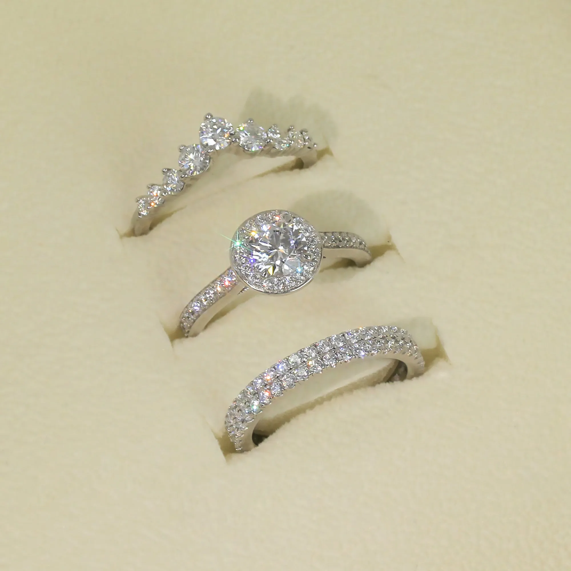 Dynamic Duo-Trio Series 1 Carat Halo Ring Set