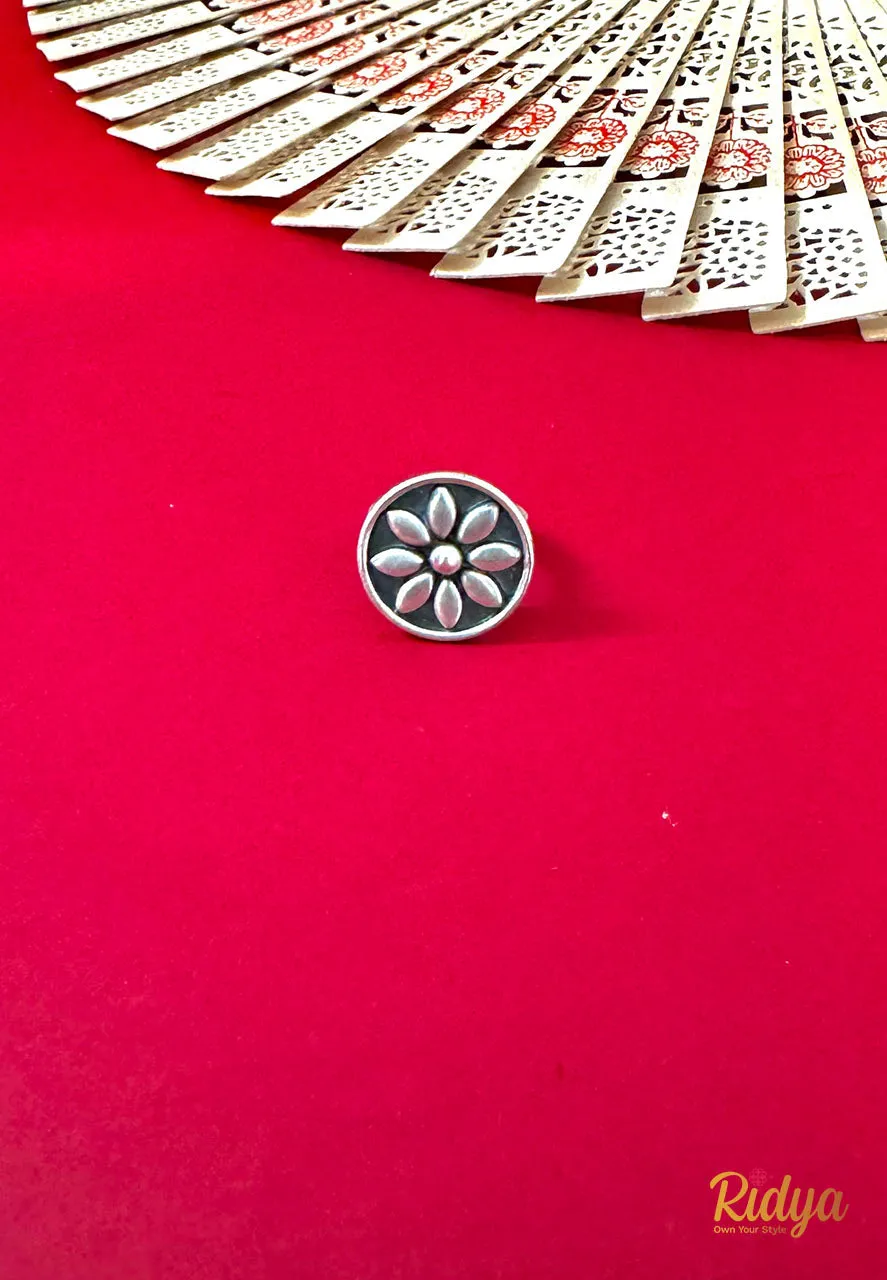 Floral Coin Elegant Ring