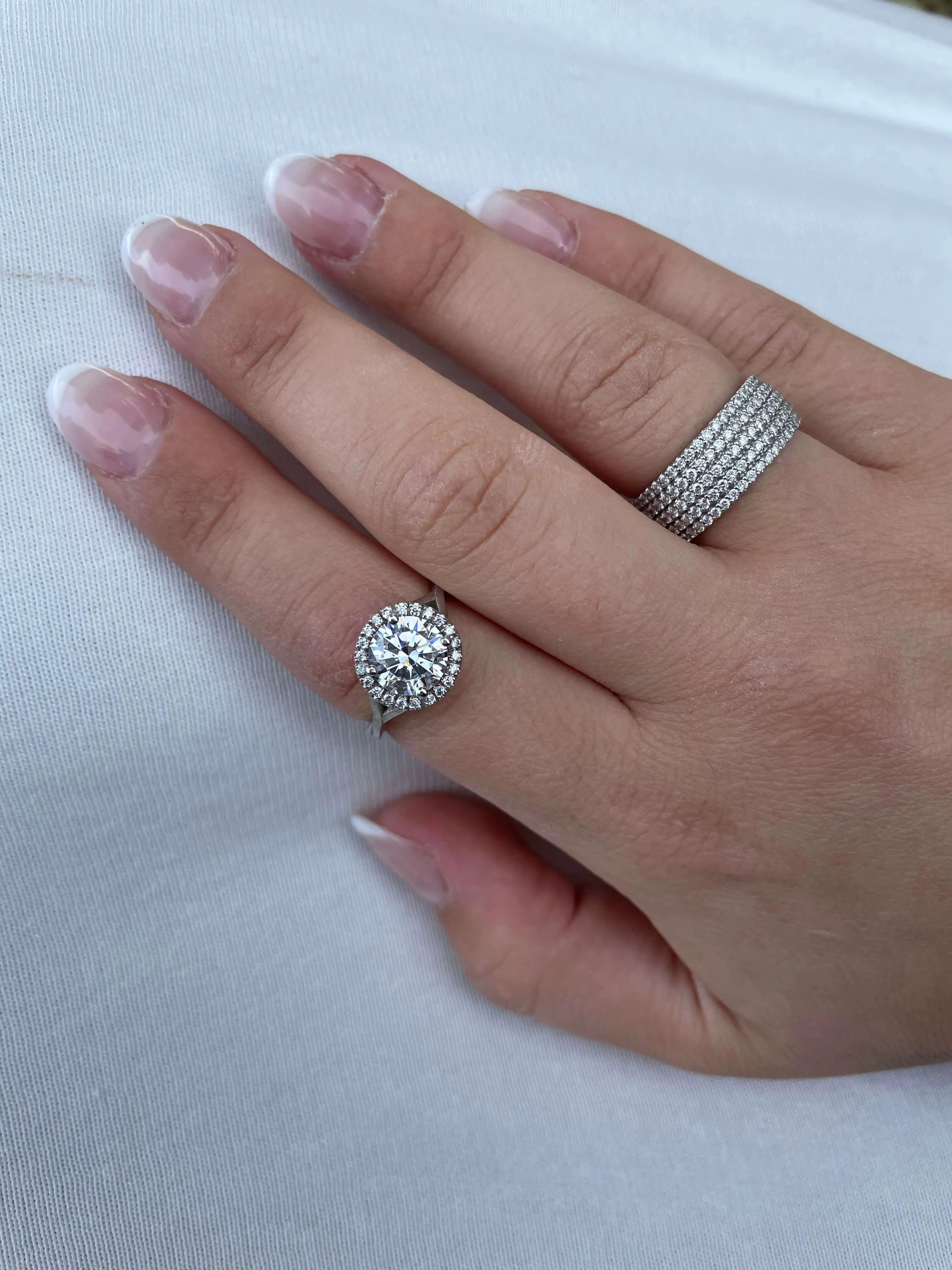 Harper - Round Diamond Halo Crossover Band Ring