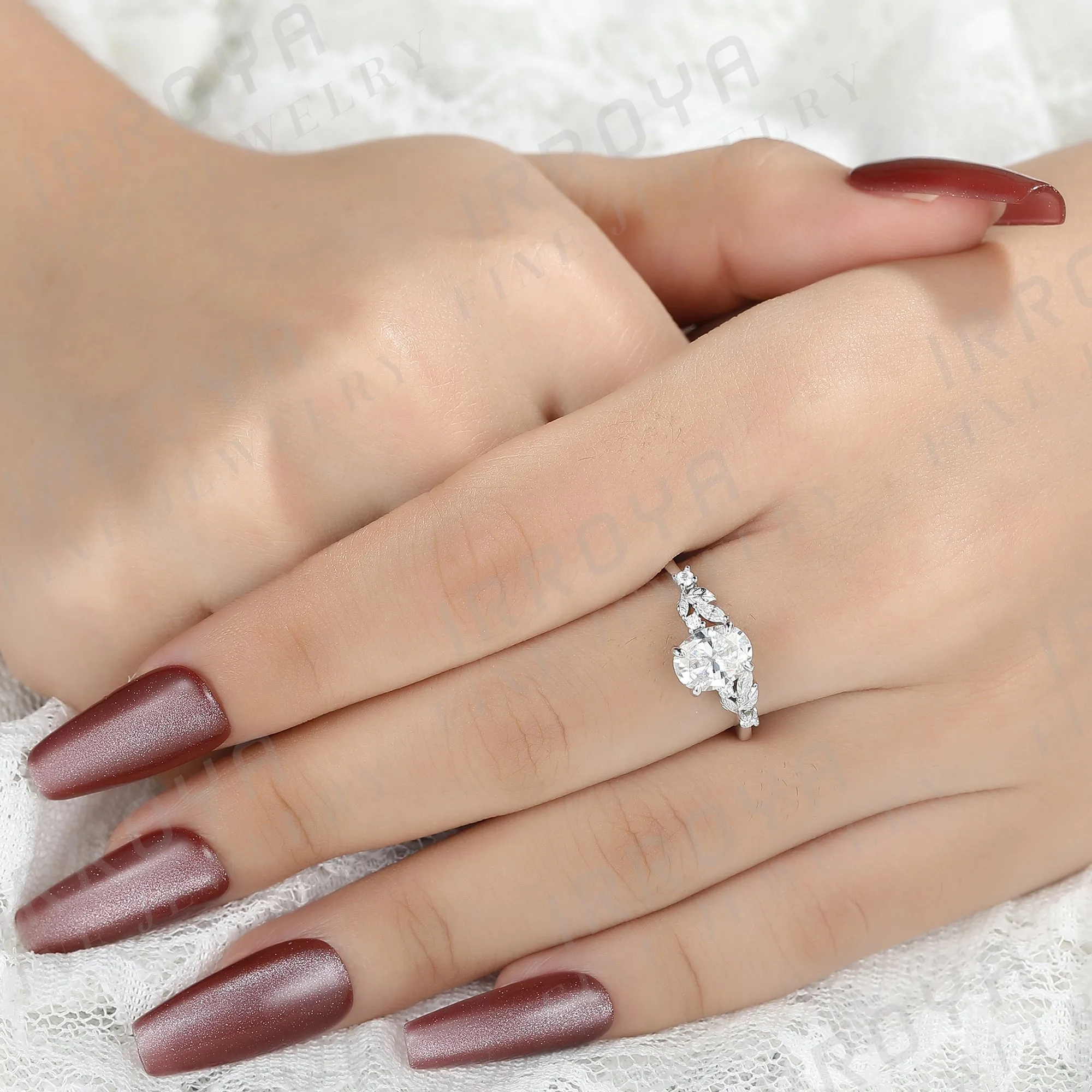 IRROYA Women's Engagement Rings 1.5CT Oval Cut Moissanite Ring 6x8mm VVS1 D-E Color Minimalist Ring Wedding Rings Gifts for her Platinum Plated 925 Sterling Silver Women's Promise Rings