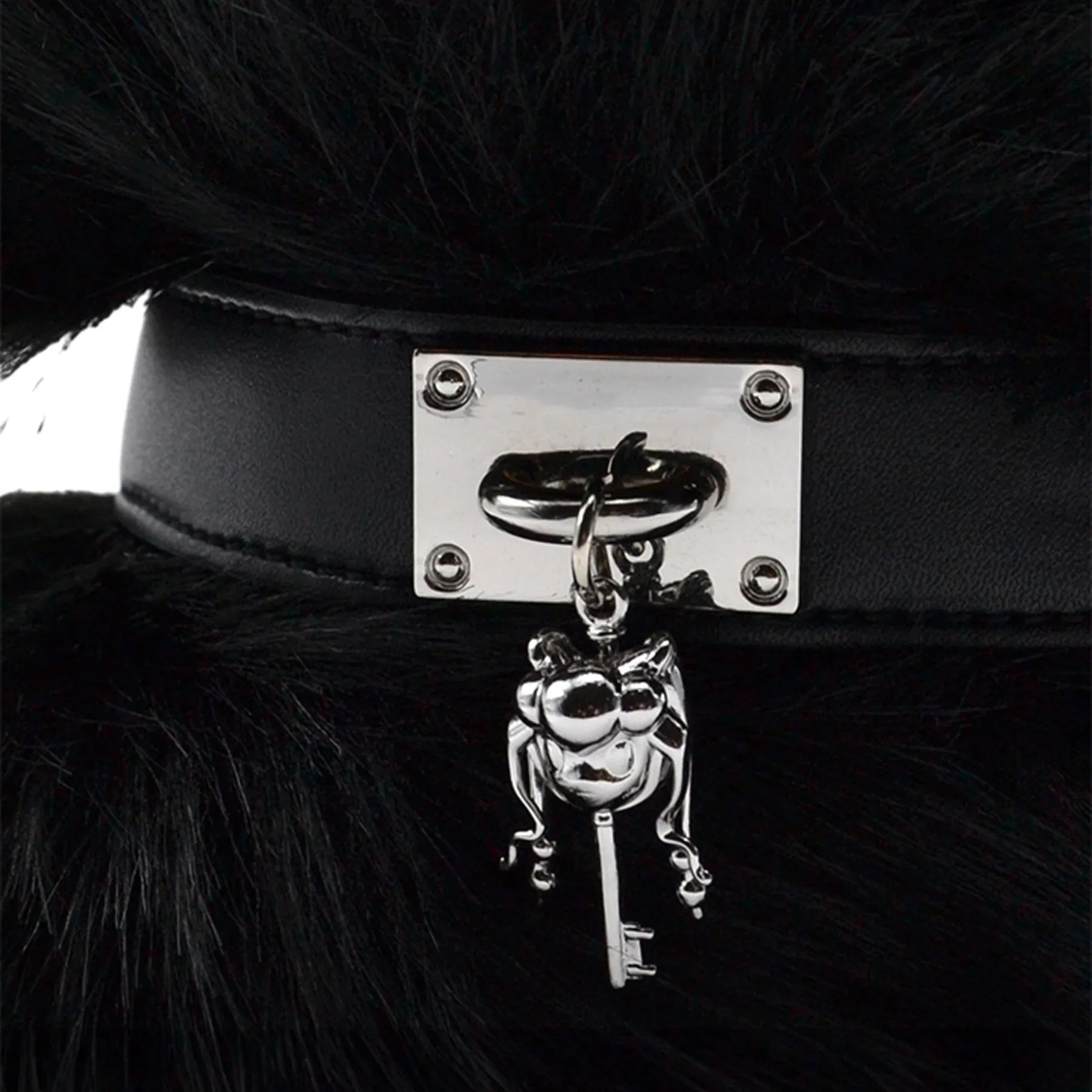 Puff Cuffs in Black
