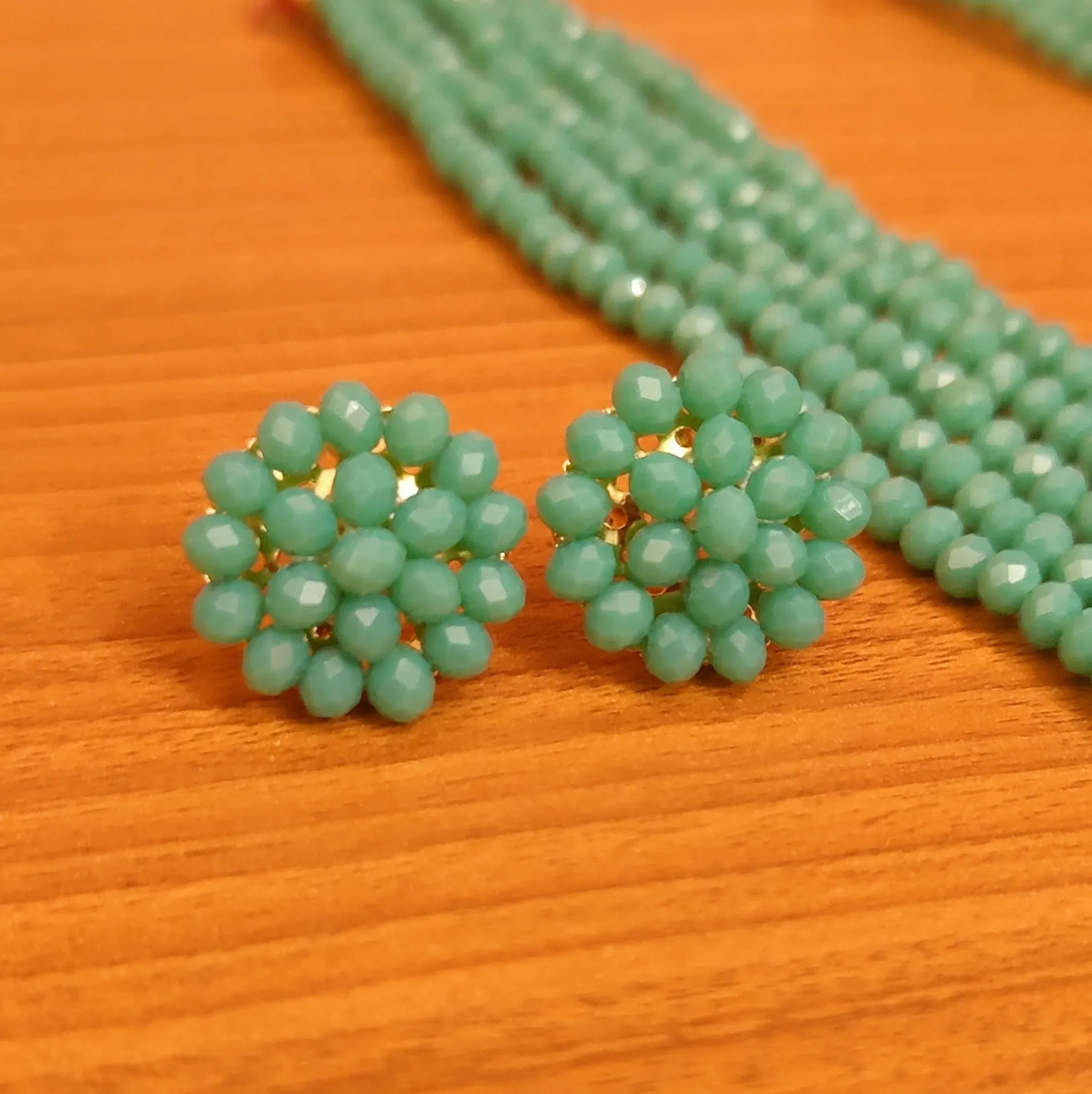 SEA GREEN CRYSTAL 5 LINE NECKLACE SET