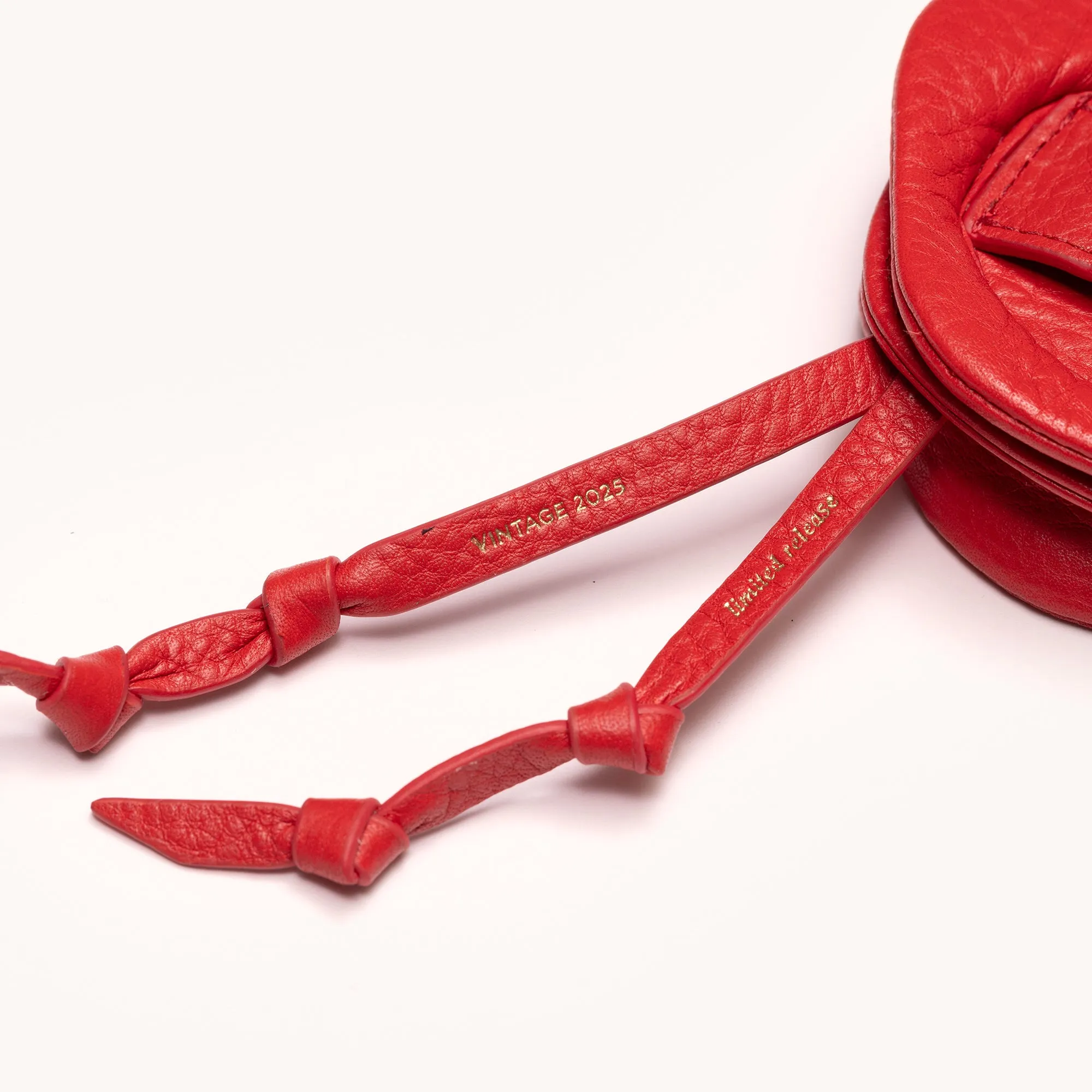 Vince Floral Charm | Poppy Red/Brushed Gold