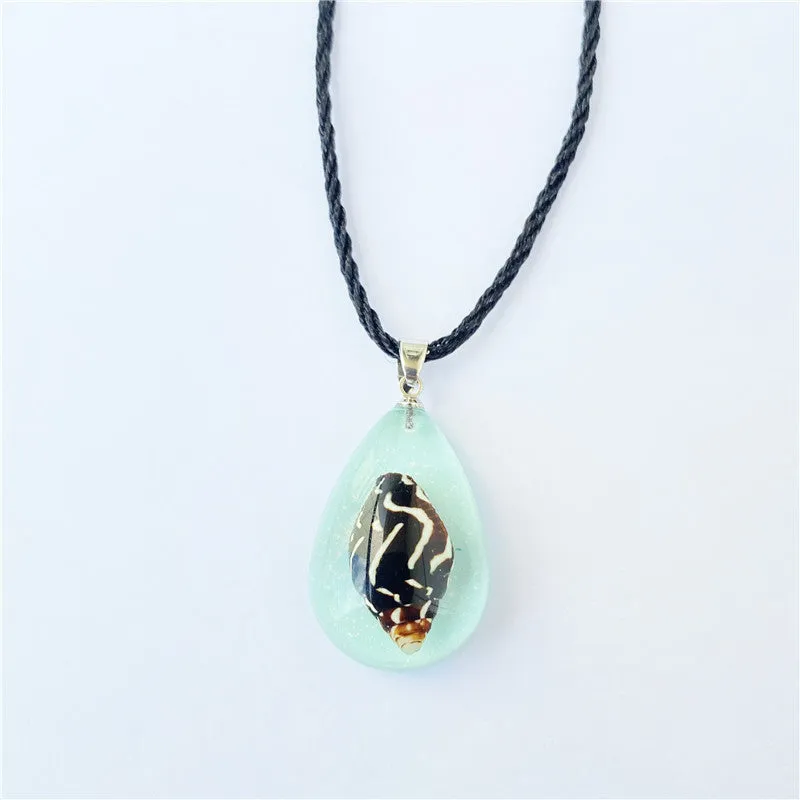 Wholesale Summer Conch Amber Resin Necklace