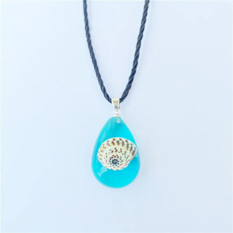 Wholesale Summer Conch Amber Resin Necklace