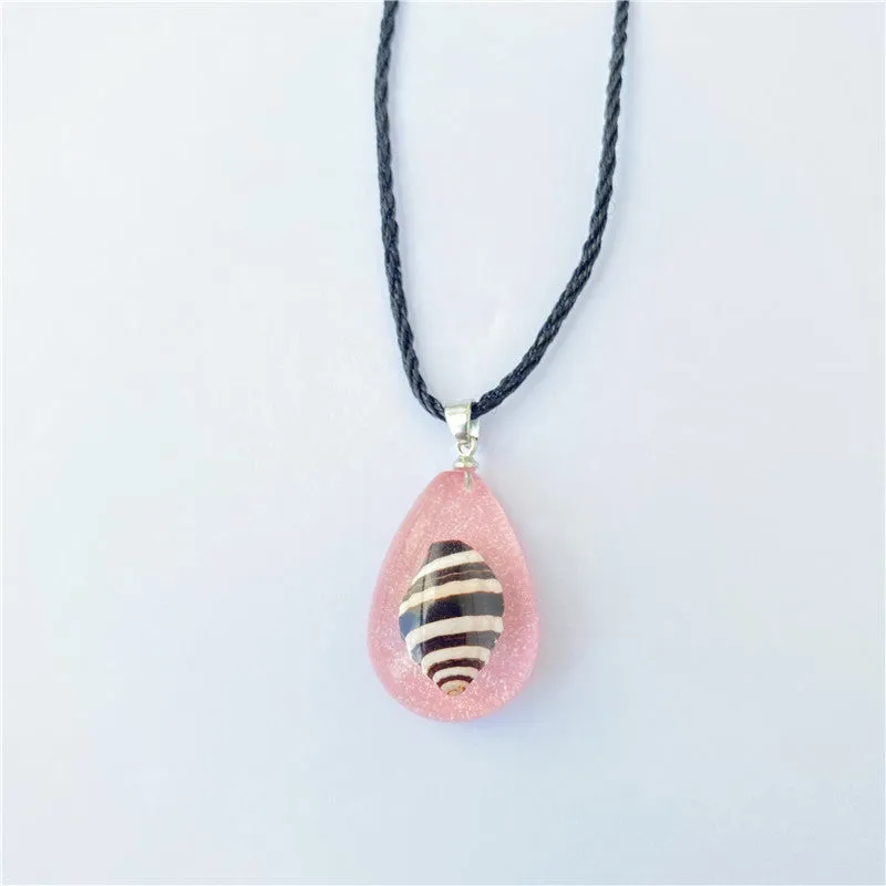 Wholesale Summer Conch Amber Resin Necklace